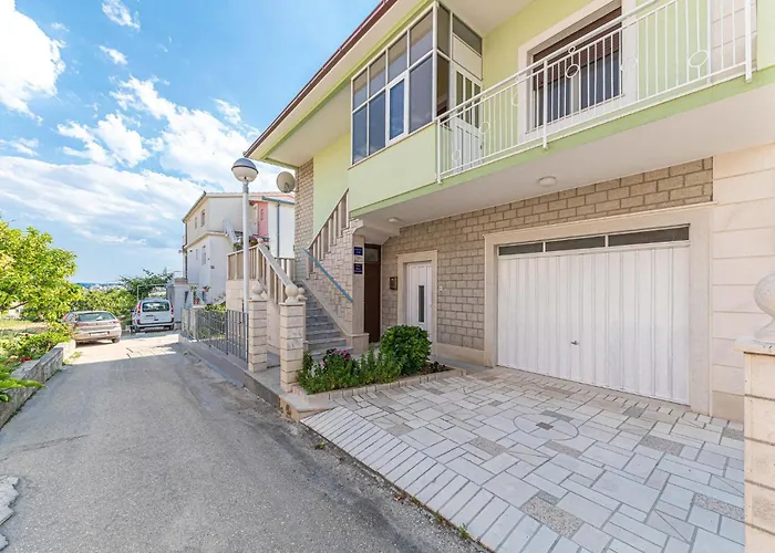 Two-bedroom In 公寓