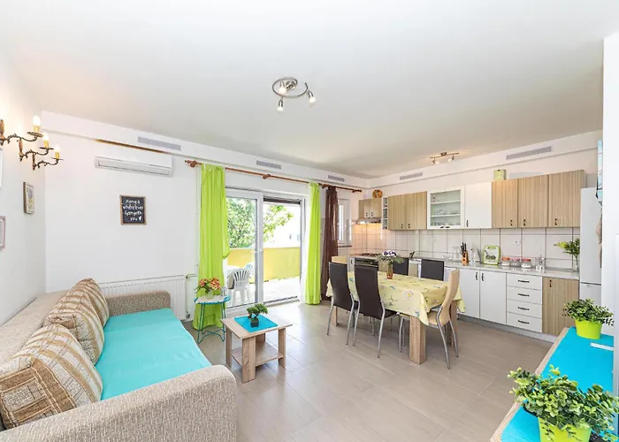 Two-bedroom In 公寓