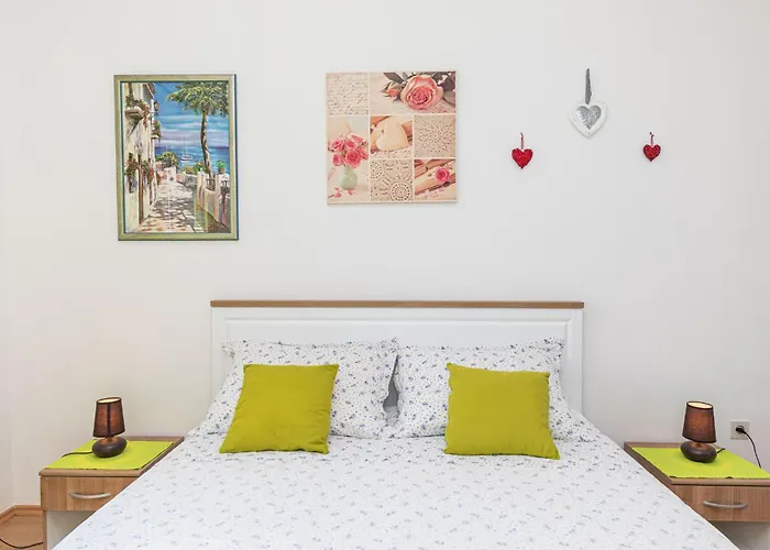 Two-bedroom In Appartement